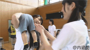 编编觉得不是e罩杯,过来给我验验货,不过菊花挺好看的,不知道紧致度